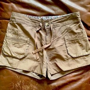 Columbia green/gray shorts - great used condition!